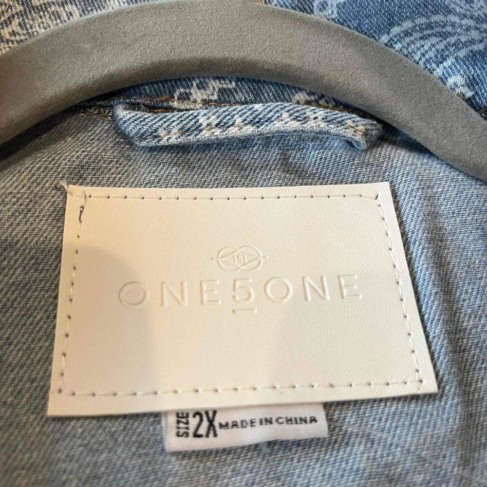 New One5One Blue Jacket Denim Paisley Heavily Distressed Ripped FrayedJean Sz 2X